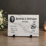 Sírfelirat, sírtábla, kegyeleti tábla saját képpel, IDŐJÁRÁSÁLLÓ - Szürke márvány mintás